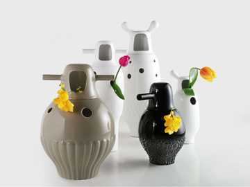 SHOWTIME WHITE - Porcelain vase by BD Barcelona Design - view 3